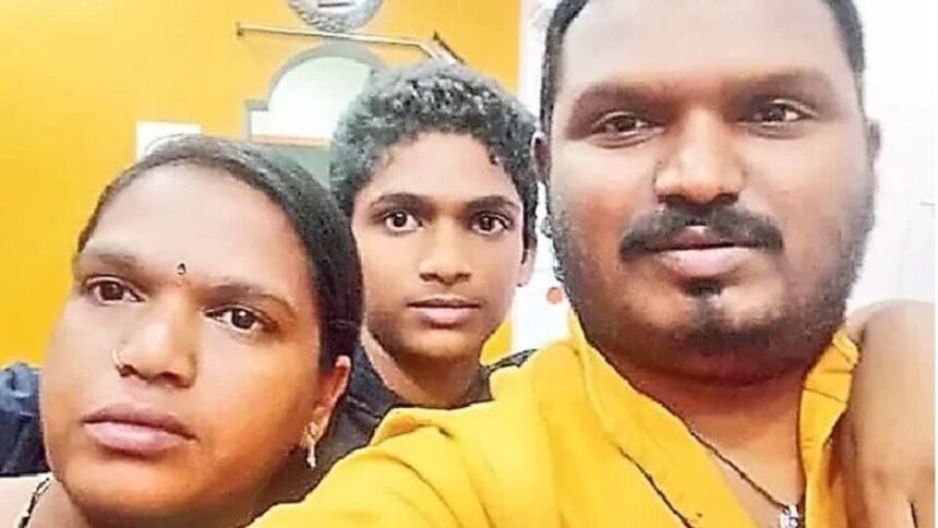 సొంత రాష్ట్రానికి బదిలీ బదిలీ అయ్యిందని సంతోషించే లోపు లోపు… కెనరా బ్యాంక్‌ మేనేజర్‌ కుటుంబాన్ని కబళించిన రోడ్డు ప్రమాదం రోడ్డు