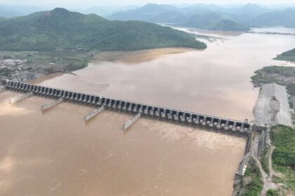 Pol పర్యావరణ నిపుణుల నిపుణుల- పోలావరం బనకాచర్లా ప్రాజెక్ట్ కోసం అనుమతి ఇవ్వబడదు కేంద్ర పర్యావరణ నిపుణుల కమిటీ, ఆంధ్ర.