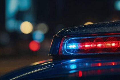 అప్పు తీర్చలేక భార్యను స్నేహితుడికి అమ్మిన భర్త; Mps అత్యాచారం చేసిన ఆ ఆ- భర్త అత్యాచారం చేసిన తరువాత భర్త తనను స్నేహితుడికి విక్రయించిన తరువాత, ఎంపిఎస్ ధార్‌లో అప్పును క్లియర్ చేయడానికి,