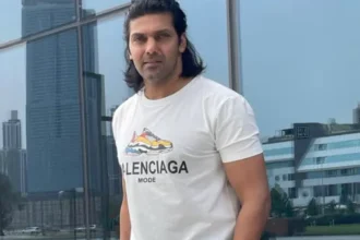 ఆర్య ఇంట్లో ఐటి ఐటి .. ఆ ఆ రెస్టారెంట్ లో కూడా