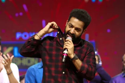 ఎన్టీఆర్ అదిరిపోయే లైనప్ .. దేవర -2 ఉందా ఉందా ..?