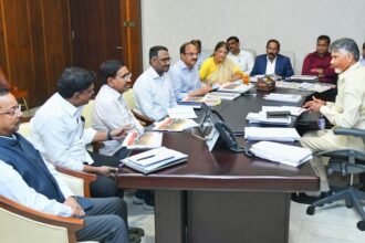 ఏపీ సీఆర్డీఏలో ఏమి జరుగుతోంది ...! కమిషనర్‌ బదిలీపై జోరుగా ప్రచారం .. పనుల పనుల తీరుపై సీఎం అసంతృప్తి…!