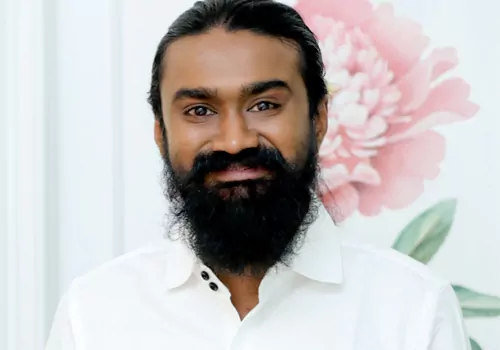దర్శకుడిగా మారుతున్న రాహుల్ రాహుల్ .. కాకపోతే కాకపోతే మీరు ఆ ఆ పని చెయ్యాల్సిందే