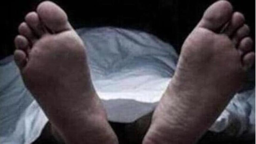 దారుణం- నీట్ మాక్ టెస్ట్లో తక్కువ మార్కులు మార్కులు వచ్చాయని వచ్చాయని .. కూతురిని కూతురిని చంపేసిన చంపేసిన తండ్రి తండ్రి తండ్రి!