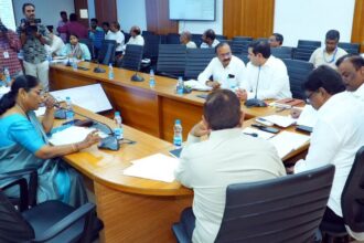 నాలా చట్టం రద్దు… పైగా పైగా ట్యాక్స్ కూడా తగ్గింపు ..! రెవెన్యూ వ్యవస్థలో కీలక మార్పులు