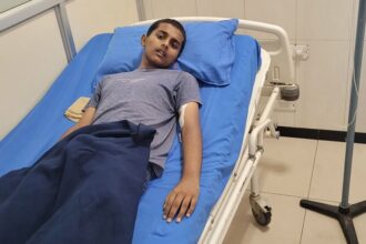 పదిహేనేళ్ల పిల్లాడికి బ్లడ్ క్యాన్సర్ .. ఈ ఈ పోరాటంలో సాయం సాయం కోరుతోంది ఆ కుటుంబం కుటుంబం