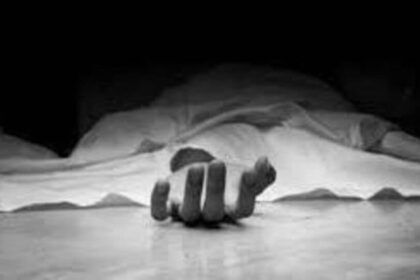 పరీక్షల్లో ఫెయిల్ కావడంతో రాజమహేంద్రవరంలో బీటెక్ విద్యార్థిని ఆత్మహత్య ఆత్మహత్య