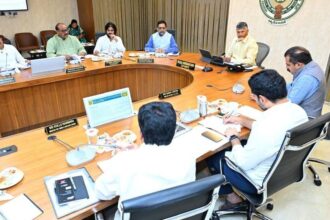 ప్రభుత్వ శాఖ‌ల మధ్య సమన్వయ లోపం లోపం .. అర్హత అర్హత రేషన్ కార్డులు కార్డులు దక్కవు .. సర్వర్లలో పాత పాత సమాచారంతో తిప్పలు తిప్పలు…