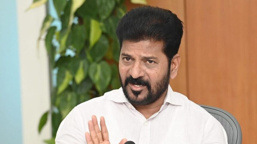 'వారంలో కనీసం 2 సర్కార్ బడులకు వెళ్లండి' - అదనపు కలెక్టర్లకు సీఎం రేవంత్ ఆదేశాలు ఆదేశాలు