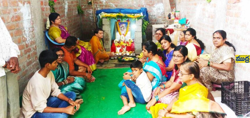 వైభవంగా శ్రీ అన్నపూర్ణేశ్వరి ఆలయ ఆలయ