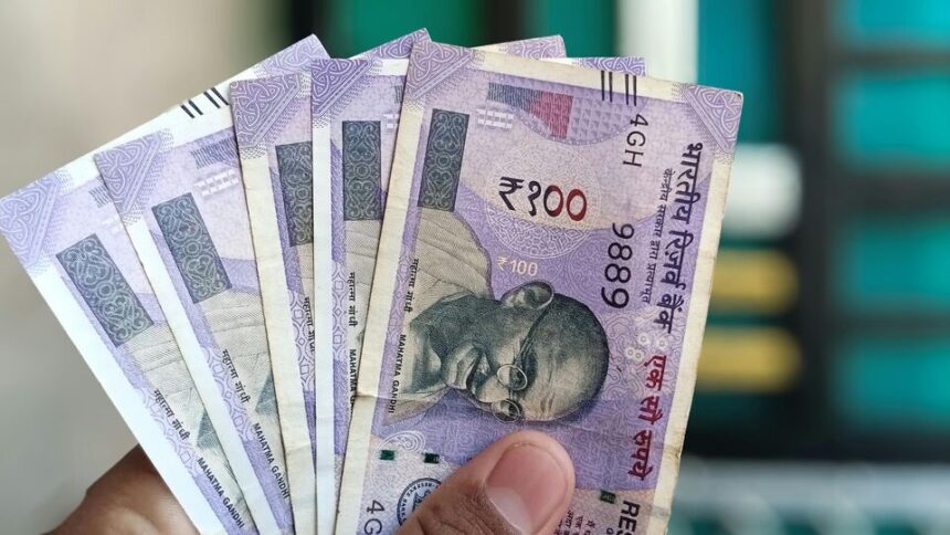 8 వ పే కమిషన్: ఫిట్మెంట్ ఫ్యాక్టర్ అంటే ఏంటి? జీతాలను ఇది ఎలా ప్రభావితం ప్రభావితం?