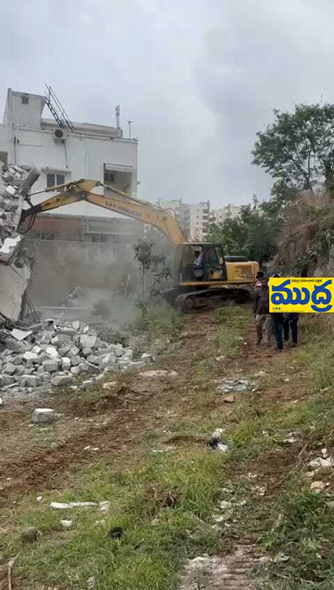 అక్ర‌మ నిర్మాణాల‌పై ఉక్కు ఉక్కు - ముద్రా న్యూస్