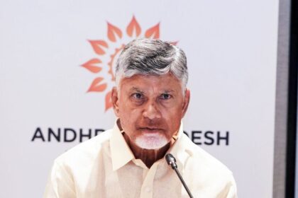 ఆగస్టు 2 న అన్నాడత సుఖిభవను ప్రారంభించడానికి ఆగస్టు 2 న న ప్రారంభించనున్న చంద్రబాబు చంద్రబాబు- ఆంధ్ర సిఎమ్, ఆంధ్ర ప్రదేశ్ న్యూస్