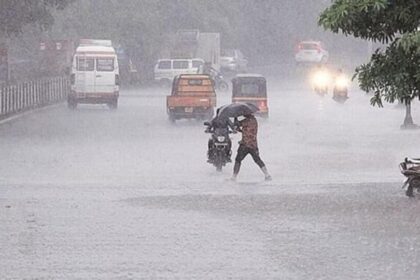 ఏపీ, తెలంగాణ వెదర్ రిపోర్ట్ రిపోర్ట్: మరో 2 రోజులు భారీ భారీ ..! హైదరాబాద్ లో ఎడతెరిపిలేకుండా వర్షం, హెచ్చరికలు హెచ్చరికలు జారీ