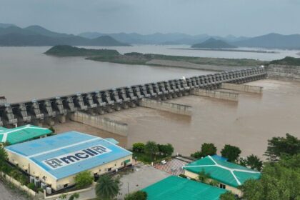 గోదావరిలో మళ్లీ వరద వరద ఉధృతి - భద్రాచలం భద్రాచలం పెరుగుతున్న పెరుగుతున్న నీటిమట్టం నీటిమట్టం నీటిమట్టం లోతట్టు లోతట్టు లోతట్టు ప్రాంతాలకు ప్రాంతాలకు ప్రాంతాలకు ప్రాంతాలకు- లోతట్టు- ప్రాంతాలకు- లోతట్టు- లోతట్టు- లోతట్టు- లోతట్టు- లోతట్టు- గోదావరిలో వరద స్థాయి తక్కువ అబద్ధాల ప్రాంతాలకు జారీ చేయబడిన హెచ్చరికలు, ఆంధ్ర.