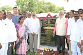 చెంచుల నిమిత్తం బహుళార్థక సాధక కేంద్ర భవనం నిర్మాణం నిర్మాణం