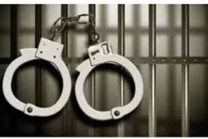 చైనాలో సంచలనం: 'రెడ్ అంకుల్' స్టోరీ స్టోరీ స్టోరీ