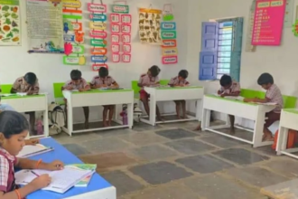 తెలంగాణలోని స్కూళ్లలోనూ యూ సీటింగ్ .. ఇక ఇక నో బ్యాక్!