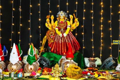 వారాహి నవరాత్రి ఉత్సవాల సందర్భంగా అమ్మవారికి లక్ష పుష్పార్చన పుష్పార్చన