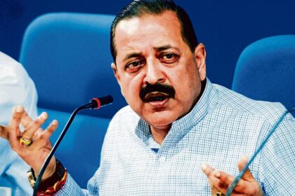 వృద్ధులైన తల్లిదండ్రులను చూసుకోవడం కోసం కోసం ఉద్యోగులు 30 రోజులు రోజులు సెలవు సెలవు తీసుకోవచ్చు .. తెలుసా?