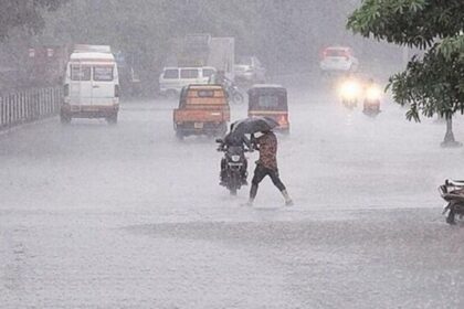 హైదరాబాద్⁬లో ఎడతెరిపిలేని వర్షం - నిండుకుండలా నిండుకుండలా జలాశయాలు జలాశయాలు, మూసీ గేట్లు గేట్లు గేట్లు