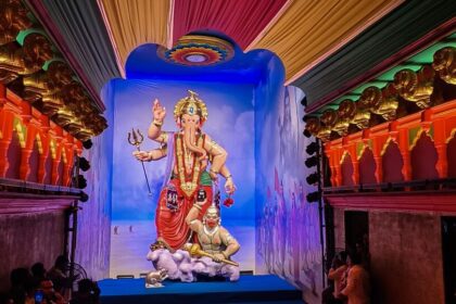 69 అడుగుల ఖైరతాబాద్ గణేశుడు .. ఈసారి థీమ్ థీమ్ 'విశ్వశాంతి'