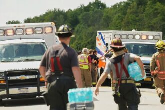 అమెరికాలో విషాదం- భారతీయులు ఉన్న బస్సుకు బస్సుకు ప్రమాదం .. ఐదుగురు ఐదుగురు!