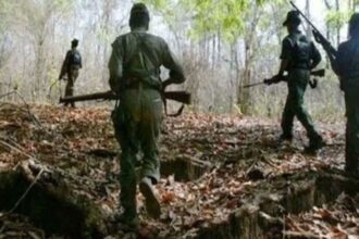 అల్లూరి జిల్లాలో కూంబింగ్ ..! మావోలు తారసపడడంతో కాల్పులు - ఒకరు ఒకరు ...!