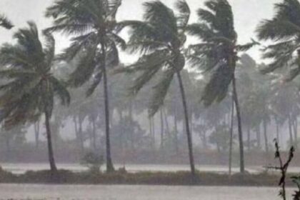 ఏపీ, తెలంగాణకు తెలంగాణకు అలర్ట్ - ఈ జిల్లాల్లో అతి భారీ భారీ వర్షాలు ..! హెచ్చరికలు హెచ్చరికలు- తెలంగాణ IMD వాతావరణ నవీకరణల యొక్క కొన్ని జిల్లాల్లో చాలా భారీ వర్షాలు ఇక్కడ తనిఖీ చేయండి, తెలంగాణ తెలంగాణ