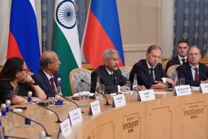 ట్రంప్ సుంకాల వివాదం వివాదం మధ్య కంపెనీలకు జైశంకర్ ప్రత్యేక ఆహ్వానం!