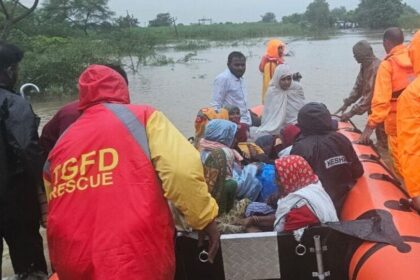 తెలంగాణలో భారీ వర్షాలు: ఐదు ఐదు మృతి మృతి