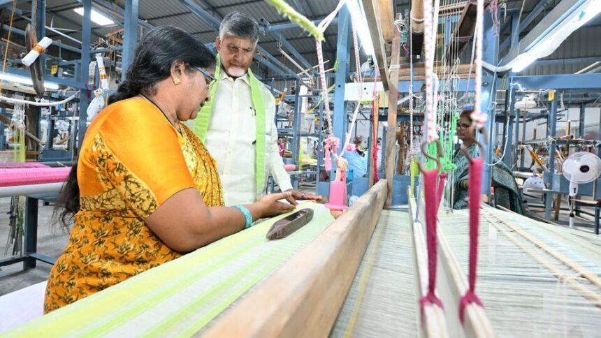 నేతన్నలకు ఏపీ సర్కార్ శుభవార్త - ఏటా. నెథన్నా భరోసా కింద AP లోని ప్రతి చేనేత కుటుంబానికి 25 వేలు ఆర్థిక సాయం- rs 25000, ఆంధ్ర ప్రదేశ్ న్యూస్