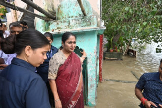 ఫిర్యాదుదారుడిగా వచ్చి ఢిల్లీ ఢిల్లీ ముఖ్యమంత్రి రేఖ గుప్తాపై గుప్తాపై గుప్తాపై!