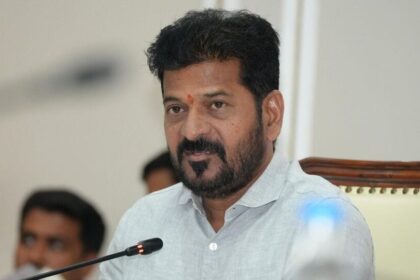 ఆ కుటుంబాలకు రూ .5 లక్షల లక్షల పరిహారం .. వర్షాలతో తీవ్ర నష్టం నష్టం కలిగిన జిల్లాలకు తక్షణ సాయం .10.