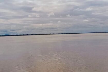 ఉరకలేస్తున్న గోదావరి .. భద్రాచలం వద్ద రెండో రెండో ప్రమాద!