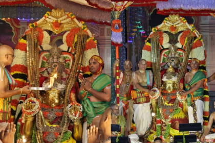 కన్నుల పండుగగా గరుడ వాహన వాహన సేవ .. గోవింద నామస్మరణతో మారుమోగిన మారుమోగిన!