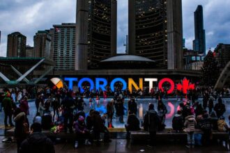 కెనడాలో అధ్యయనం: కెనడాలో చదువుకు ప్లాన్ చేస్తున్నారా? టాప్ టాప్, ఫీజులు, వీసా వీసా వివరాలు ..