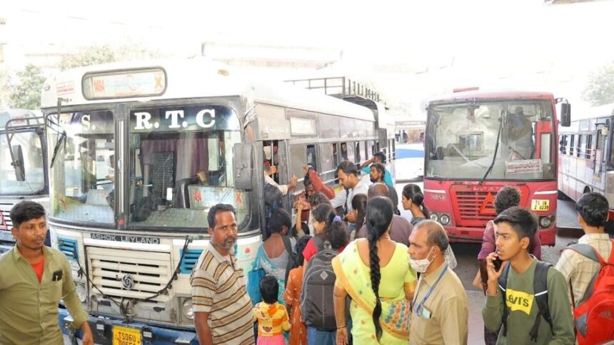 ప్రయాణికులకు తెలంగాణ ఆర్టీసీ గుడ్ న్యూస్ - ఈసారి ఈసారి 7,754 ప్రత్యేక బస్సులు బస్సులు, ఈ నెల 20 నుంచే స్పెష‌ల్ స‌ర్వీసులు స‌ర్వీసులు