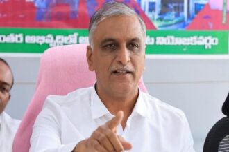 ఫీజు రీయింబర్స్‌మెంట్‌కు లేని డబ్బులు లక్షల కోట్ల టెండర్లకు ఎలా వస్తున్నాయి? : హరీశ్ హరీశ్
