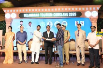 రాష్ట్ర ఉత్తమ ఫోటోగ్రాఫర్ గా కొల్లోజు శివ కుమార్ కుమార్