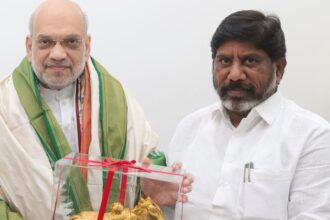 'వరదలతో భారీగా నష్టం నష్టం వాటిల్లింది, జాతీయ విపత్తుగా ప్రకటించండి'