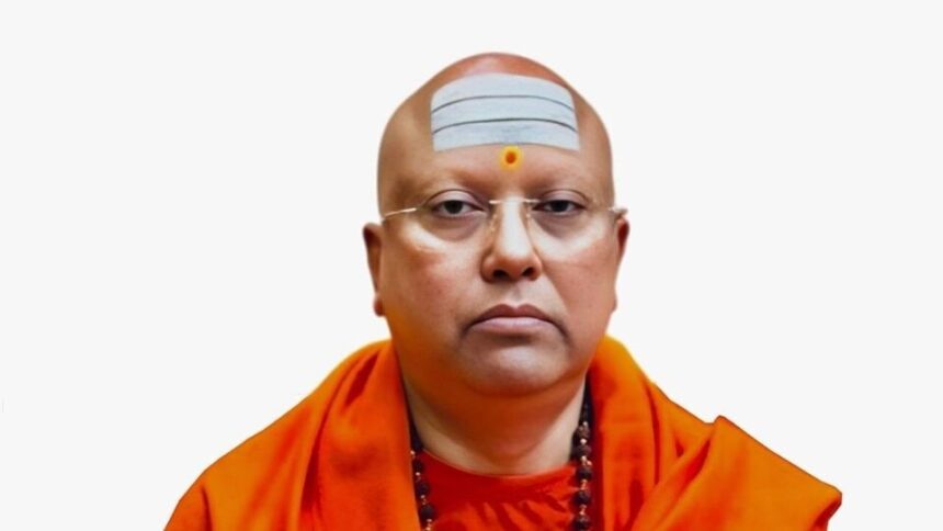 విద్యార్థినులపై స్వామి చైతన్యానంద లైంగిక దాడి దాడి దాడి దాడి దాడి ఆ కాలేజీలో అసలేం అసలేం జరిగింది?-Delhi ిల్లీ కాలేజీలో స్వామి చైతన్యనంద లైంగిక దోపిడీ కుంభకోణం,