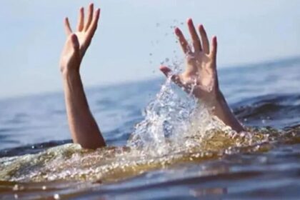 చీరాల వాడరేవులో విషాదం .. సముద్రంలో సముద్రంలో ఐదుగురు గల్లంతు .. తెలంగాణలో తెలంగాణలో ఇద్దరు!