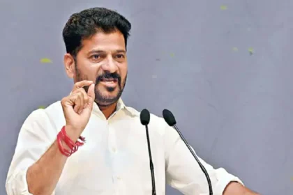 టాలీవుడ్ లో హాట్ టాపిక్ గా సీఎం రేవంత్ రెడ్డి కామెంట్స్.. ఈ గేమ్ ఎక్కడికెళ్లి ముగుస్తుందో!?