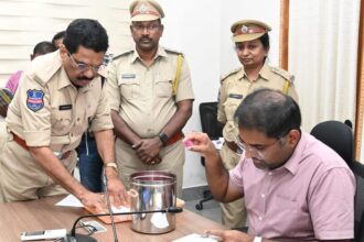 తెలంగాణలో కొత్త వైన్స్ టెండర్లు 2025: ఒక్కో దరఖాస్తుకి. 3 లక్షలు