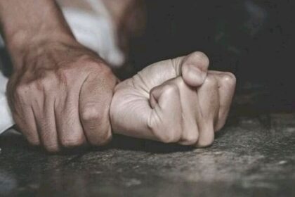 మెదక్ జిల్లాలో దారుణం - గిరిజన గిరిజన మహిళపై హత్యాచారం ..!