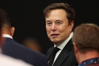 వన్ అండ్ ఓన్లీ ఎలాన్ ఎలాన్ మస్క్ .. 500 బిలియన్ డాలర్ల నికర విలువను కలిగిన మెుదటి వ్యక్తిగా వ్యక్తిగా!