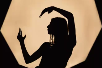 ఐటమ్‌ సాంగ్‌కి 5 కోట్లు.. టాలీవుడ్ హీరోయిన్ ఎవరో తెలుసా?