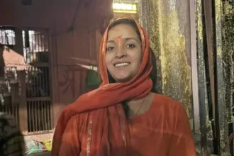 దండపాణి బాబా ఆలయంలో రేణు దేశాయ్ ఏం చేశారంటే...