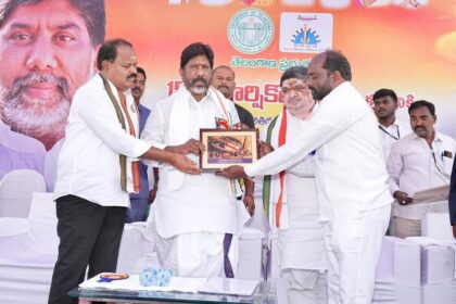 సీఎం రేవంత్ నియోజకవర్గంలో పైలట్ ప్రాజెక్ట్ ప్రారంభం – మొగిలిగిద్ద సభలో డిప్యూటీ సీఎం భట్టి